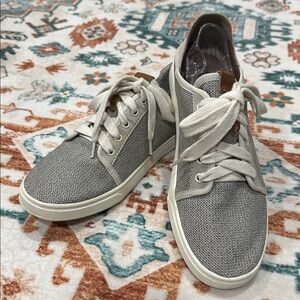 OluKai Pehuea Li Lace Up Sneaker Womens 9.5 Gray